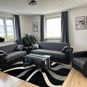 Liawa314 Mit Terrasse In Zirndorf-lind - Naehe Playmobil Funpark Und Nuernberg Zirndorf
